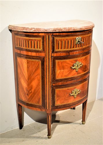 Small half -moon chest of drawers Louis XVI